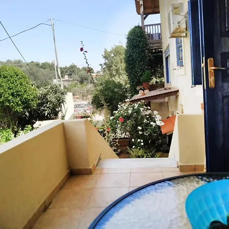 펜션 Rethymno, Atsipopoulo Neighborhood, Whole House For Up To 6 People *